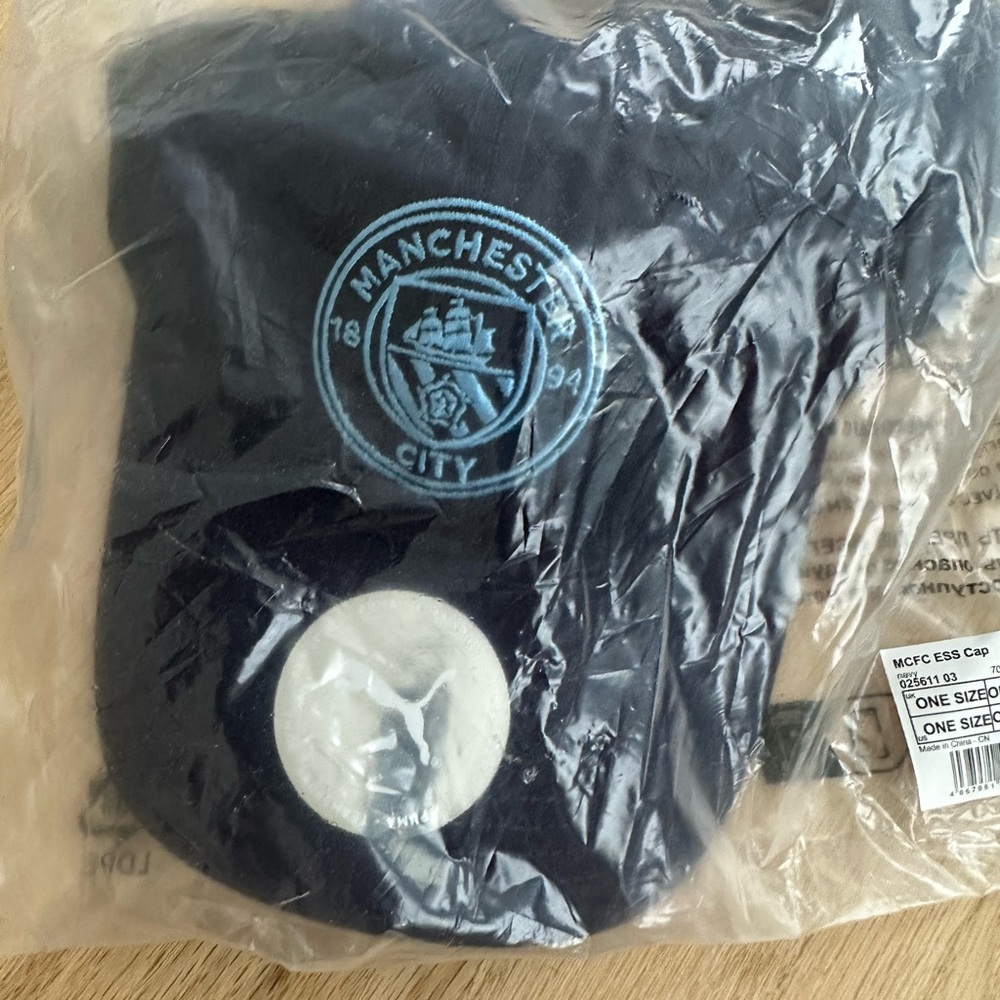 Manchester City Black Cap